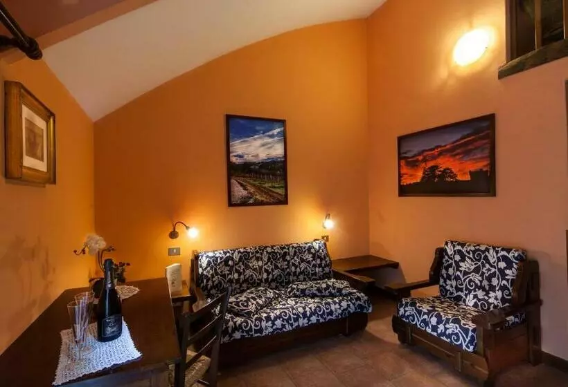 هتل Agriturismo Torrazzetta