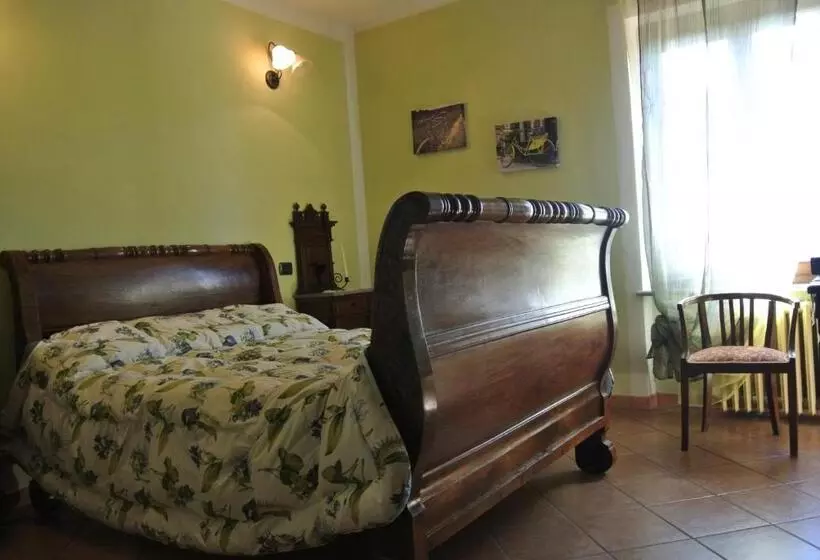 هتل Agriturismo Tre Tigli