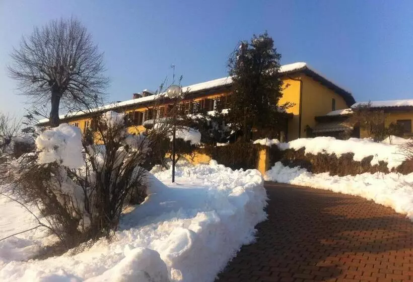 هتل Agriturismo Tre Tigli