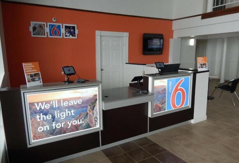 Motel 6 Portland, Tx