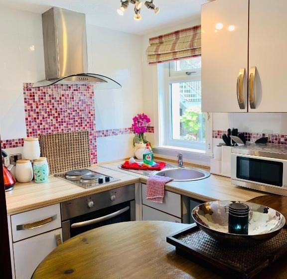 پانسیون Beaches