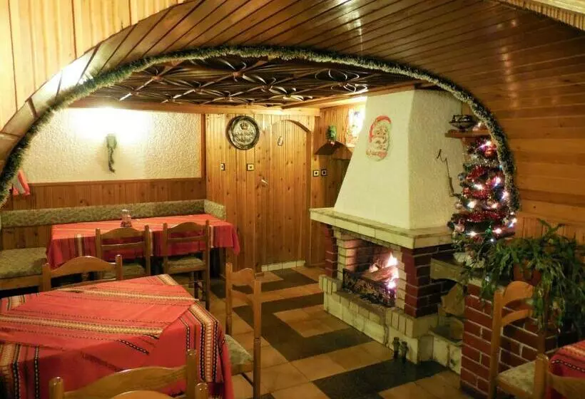 پانسیون Boyadjiyski Guest House