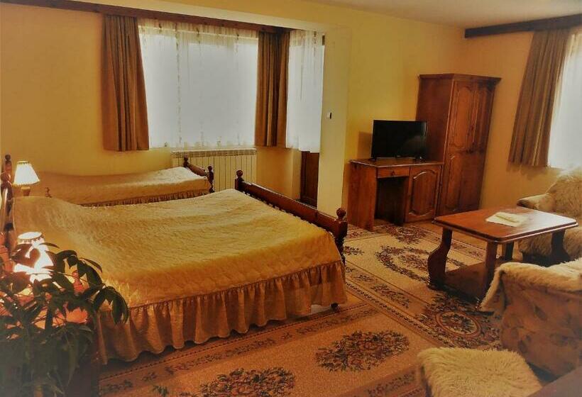 פנסיון Boyadjiyski Guest House