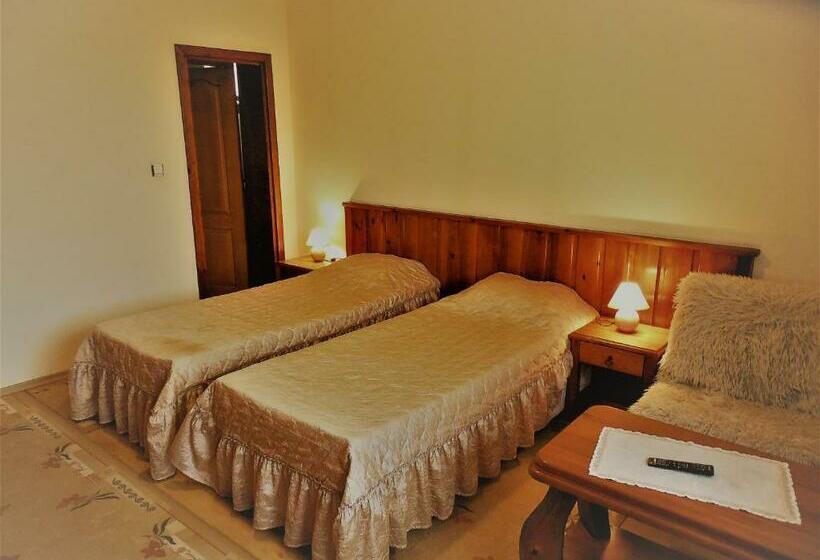 פנסיון Boyadjiyski Guest House