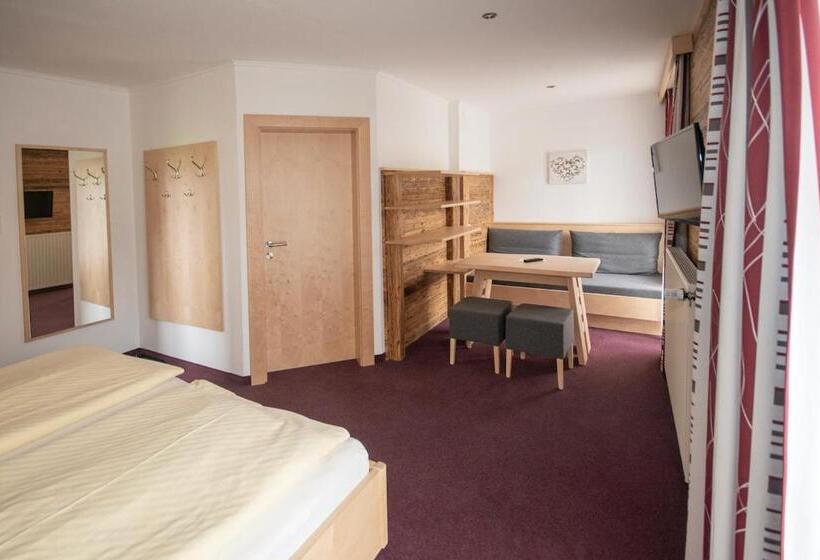 פנסיון Embacherhof