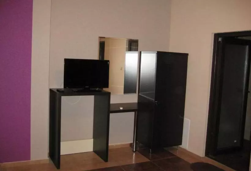 Majatalo Family Hotel Bunara