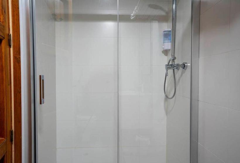 بنسيون Hostal Plaza De Italia