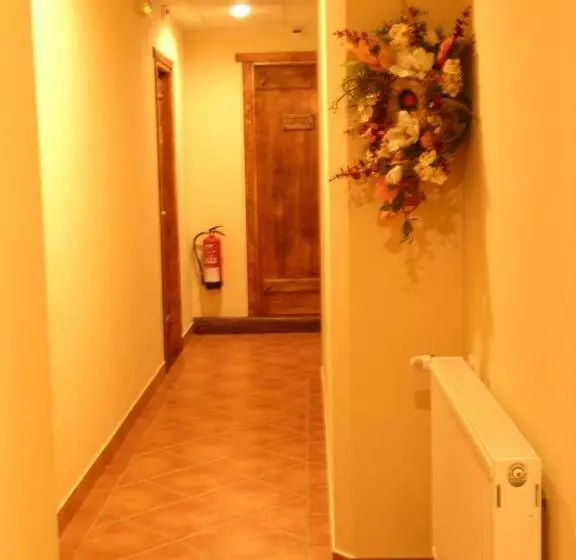 پانسیون Hostal Xaloa Orio