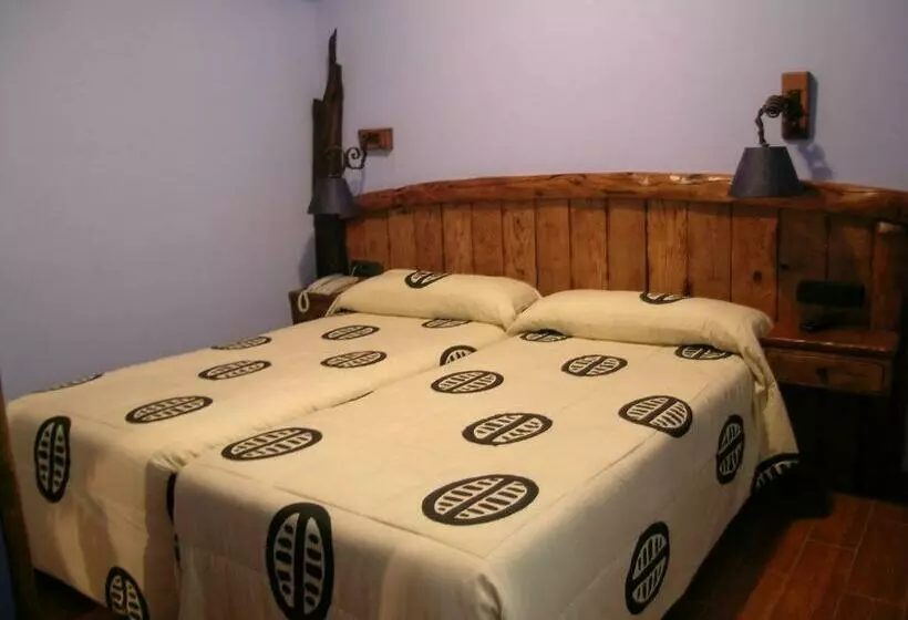 پانسیون Hostal Xaloa Orio