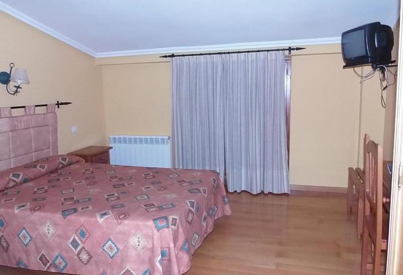 پانسیون Hostal Restaurante San Antolín