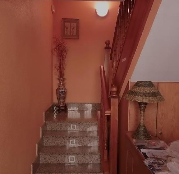 پانسیون Hostal Restaurante San Antolín