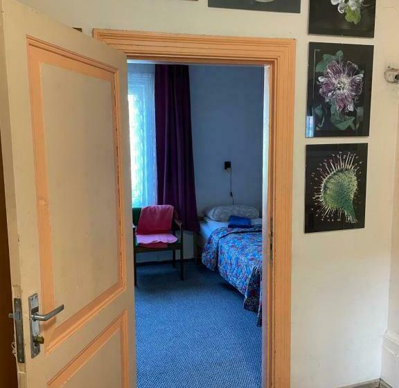 پانسیون Westhouse Retro