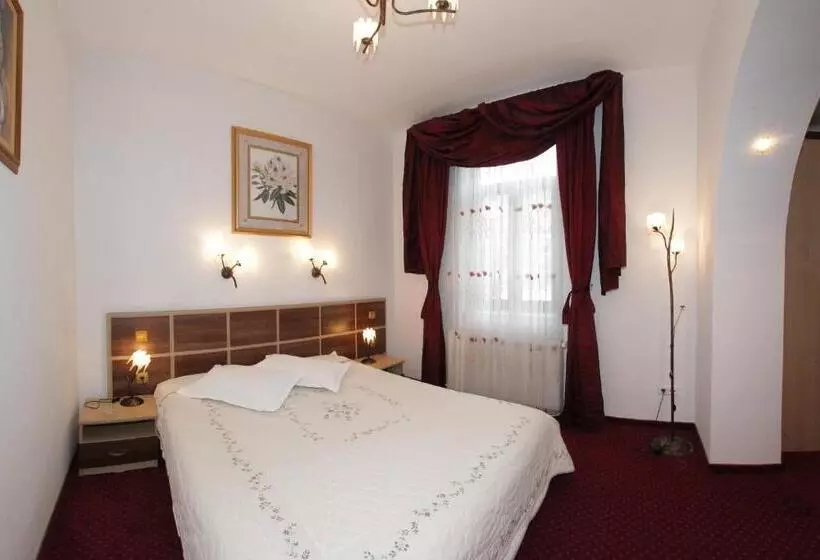 Majatalo Vila Acvila