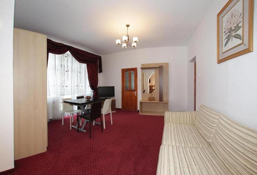 פנסיון Vila Acvila