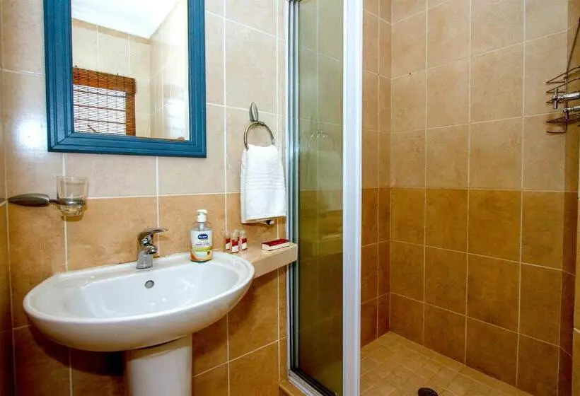 ペンション Virginia Forest Lodge