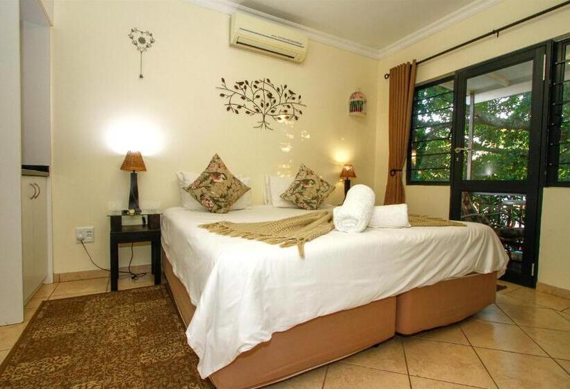 פנסיון Virginia Forest Lodge