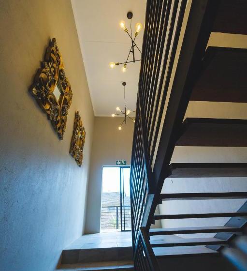 Pension The Wild Peach Menlyn