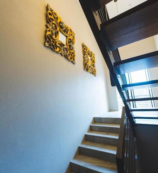 Pension The Wild Peach Menlyn