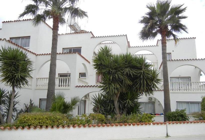 Tsialis Hotel Apartments