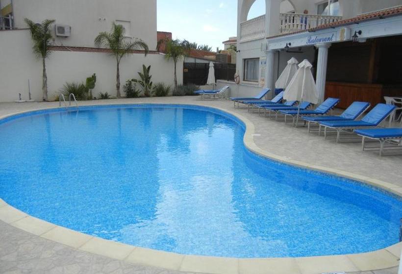 Tsialis Hotel Apartments