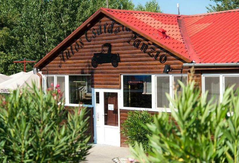 فندق صغير Autóscsárda és Panzió