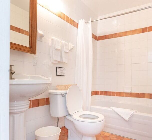 فندق صغير Bonnie View Inn