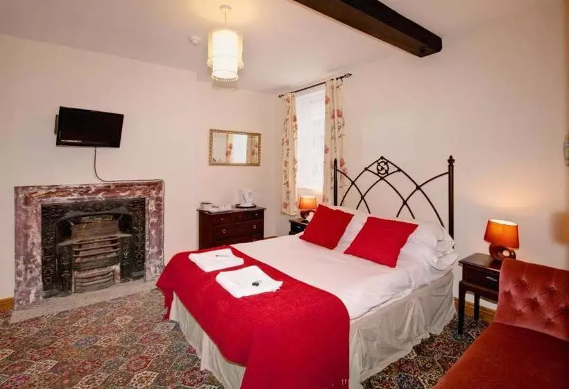 هاستل The George