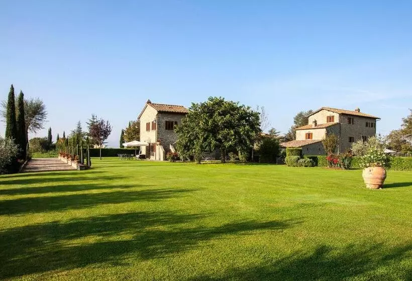 ホテル Agriturismo I Pagliai