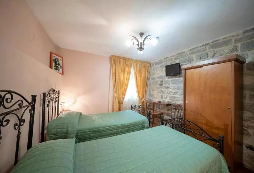 ホテル Agriturismo La Ginestra