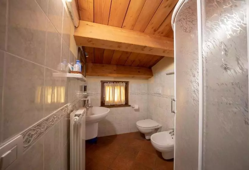 ホテル Agriturismo La Ginestra
