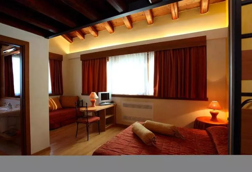 Hotelli Azienda Agrituristica Calronche