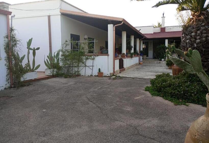 هتل Casa Colonica Liliane B&b