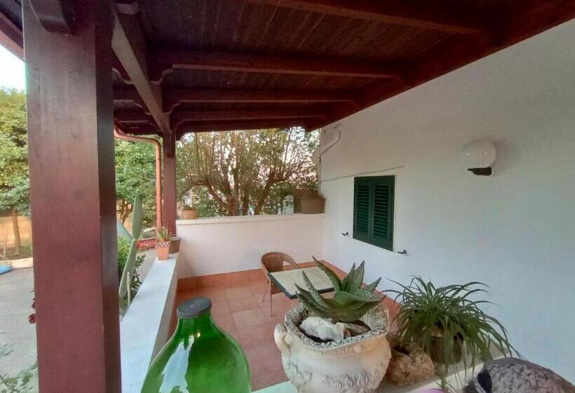 هتل Casa Colonica Liliane B&b