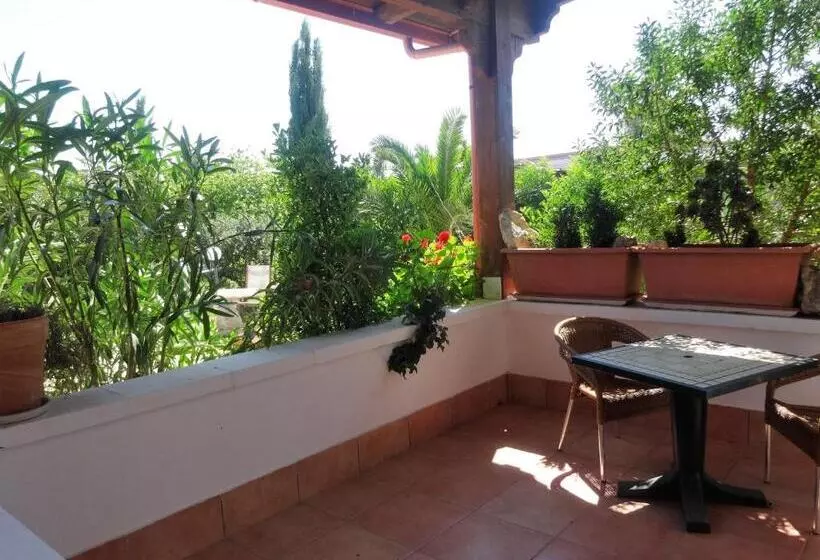 هتل Casa Colonica Liliane B&b