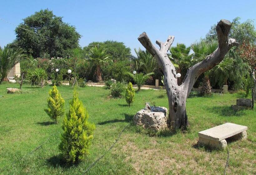 هتل Casa Colonica Liliane B&b