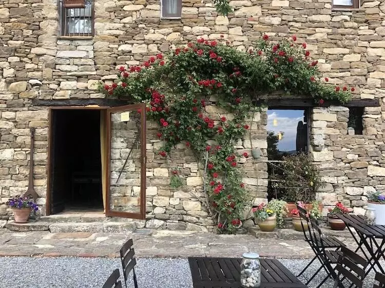 Hotelli Cascina Bertolotto Wine Resort