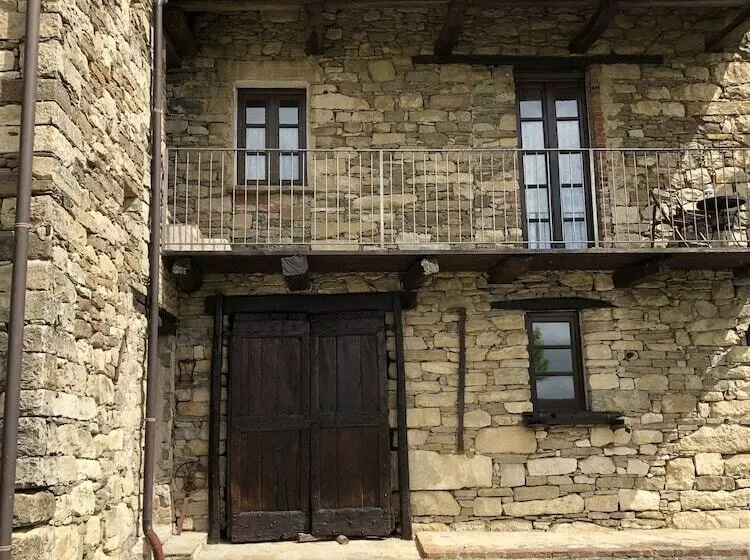 Hotelli Cascina Bertolotto Wine Resort