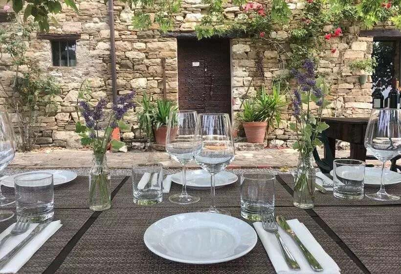 Hotelli Cascina Bertolotto Wine Resort