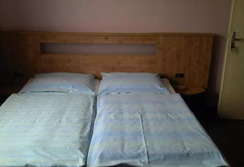 Majatalo Gasthof Paradiesgartl