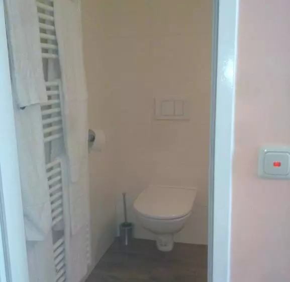 Majatalo Gasthof Paradiesgartl