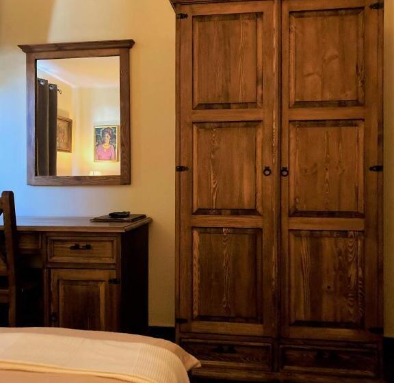 פנסיון Haus Treffer