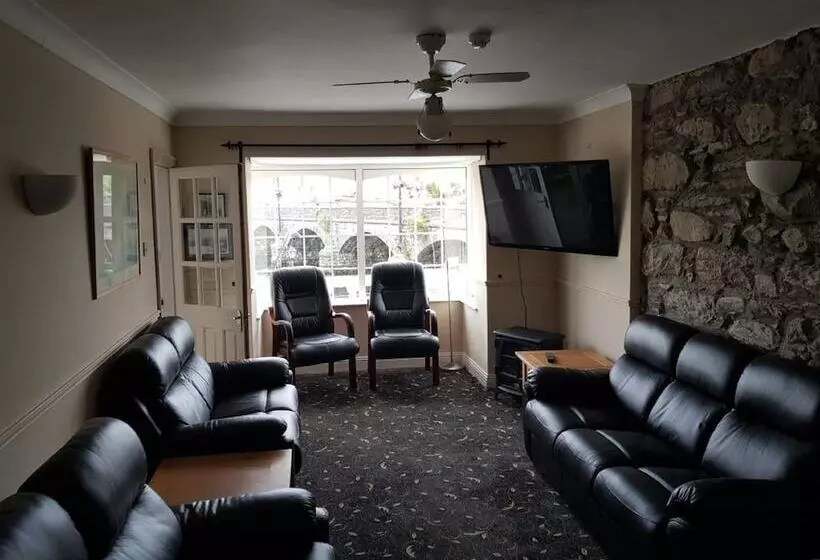 Majatalo The River S Edge Guest House