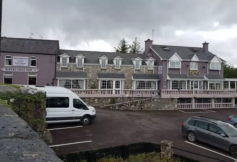 Majatalo The River S Edge Guest House