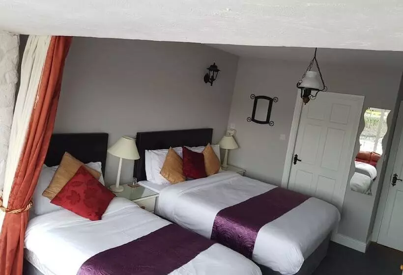 Majatalo The River S Edge Guest House