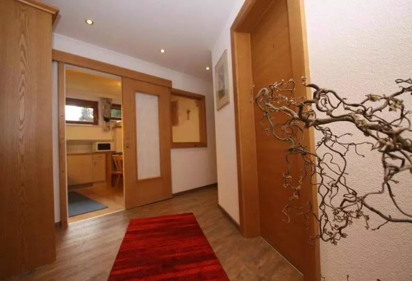 Apart Frühstückspension Stark