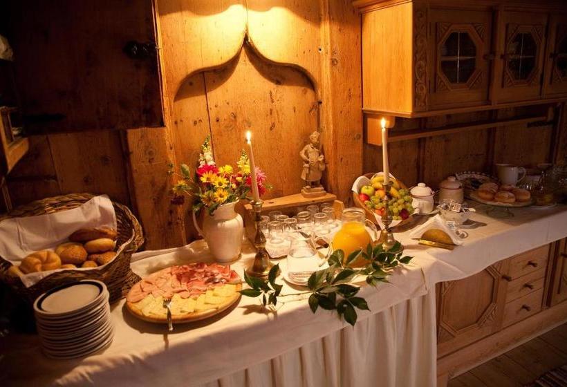 فندق Ansitz Zehentner