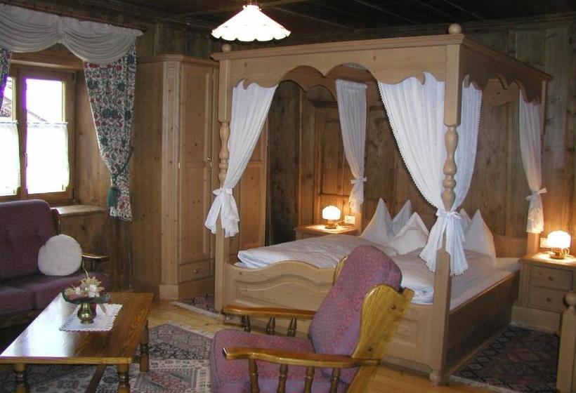 فندق Ansitz Zehentner