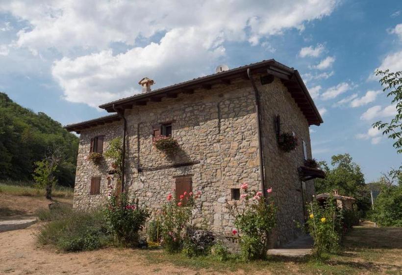 호텔 La Piana Dei Castagni