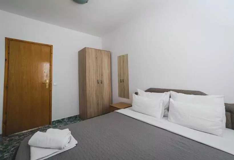 پانسیون Apartments Memidz