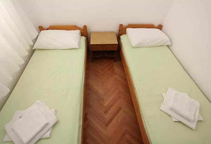 پانسیون Apartments Memidz